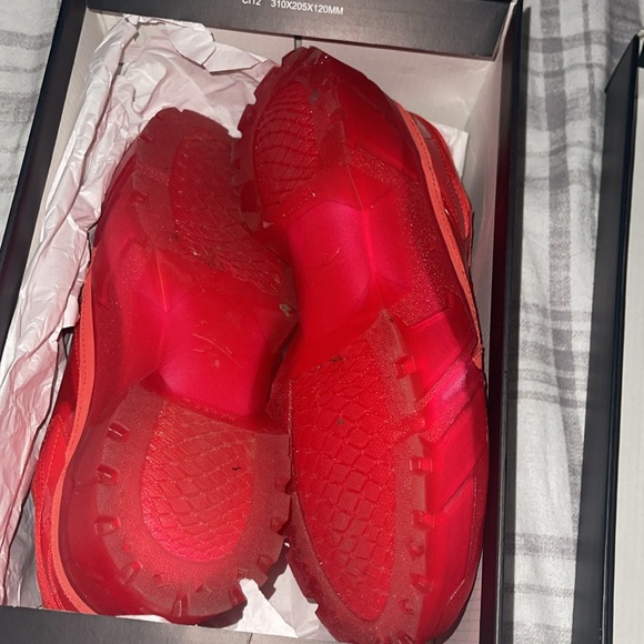 Cardi B Reebok. Red - Picture 3 of 4